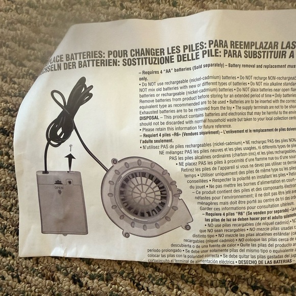 Inflatable Velociraptor Costume - Blue Child one size fits most. Up to 5’1” NWT - Picture 9 of 13